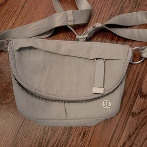 Lululemon gray belt bag